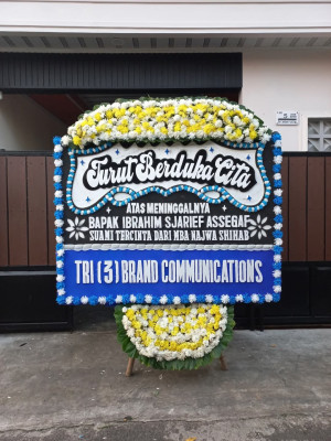 Papan Bunga Duka di Balongpanggang